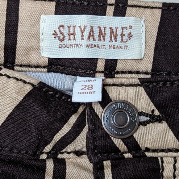 Shyanne Women's Striped High Rise Super Flare Jeans - Picture 5 of 6